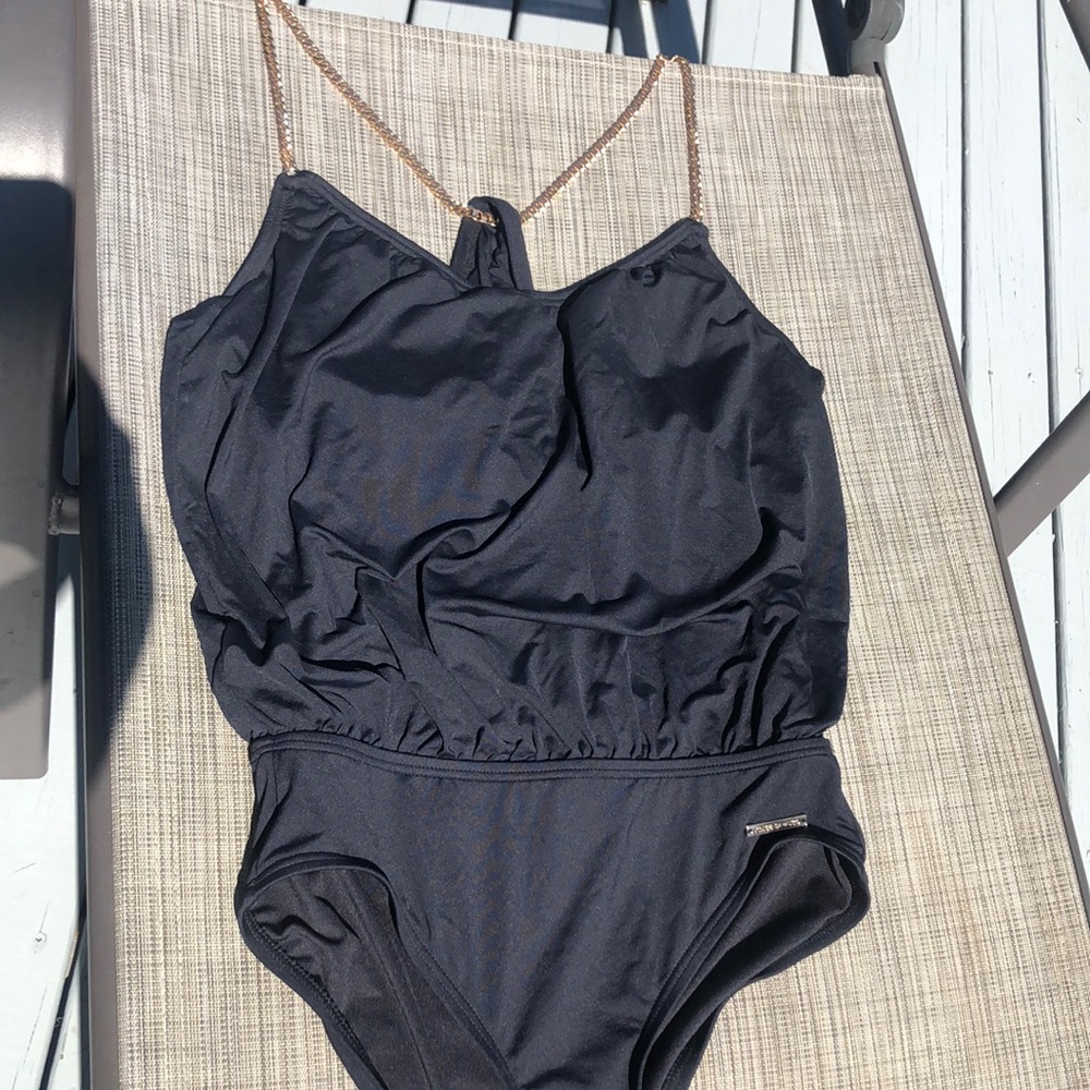 Vince Camaro one piece swim suit. Size 6 NWOT